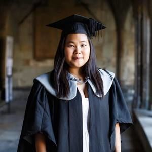 Meet your Posher, Lydia